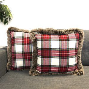 NWT JC PENNEY Plaid Pillow Set with Faux Fur Trim